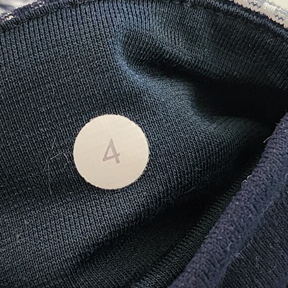Lululemon Gingham Plaid Wunder Under Crop Navy Blue 4 - Picture 10 of 10